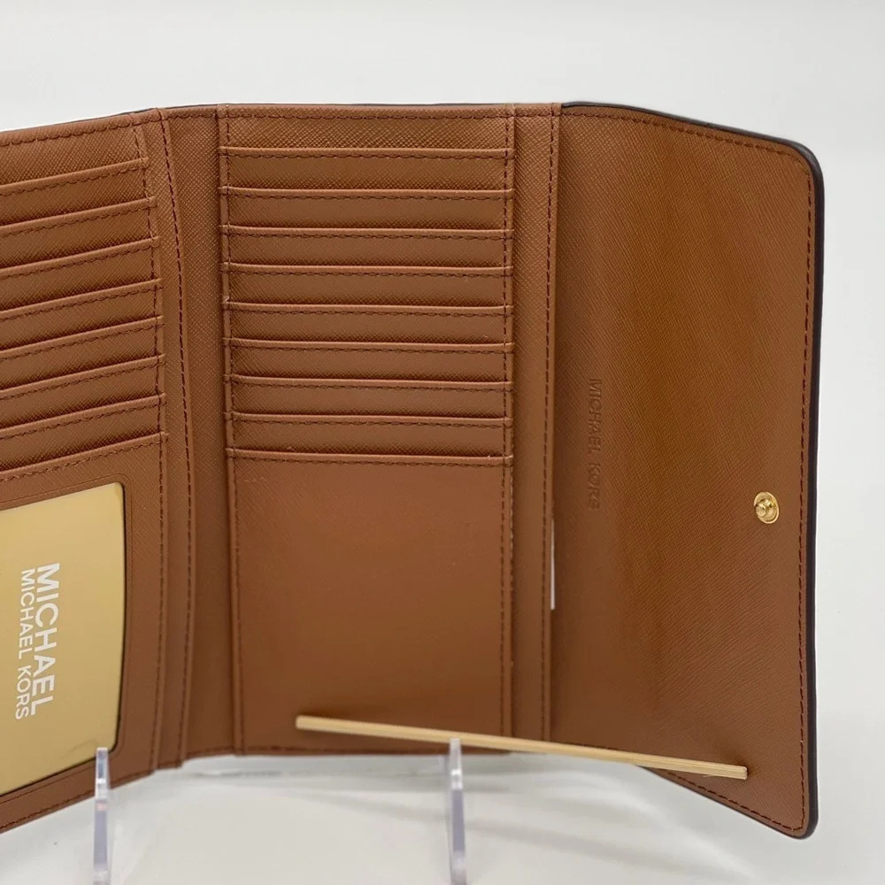 Michael Kors JST LG Trifold Vanilla Wallet - Picture 7 of 9